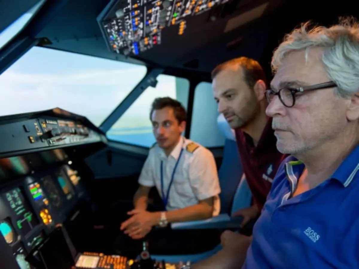Simulateur de pilotage d'avion de ligne A320 pr&egrave;s d'Orly (91)
