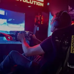 Simulateur de pilotage F1 / GT & Rallye à Saint-Maximin (60)