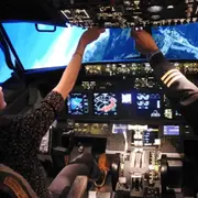 Simulateur de vol d'avion de ligne Boeing 737 à Pontoise (95)