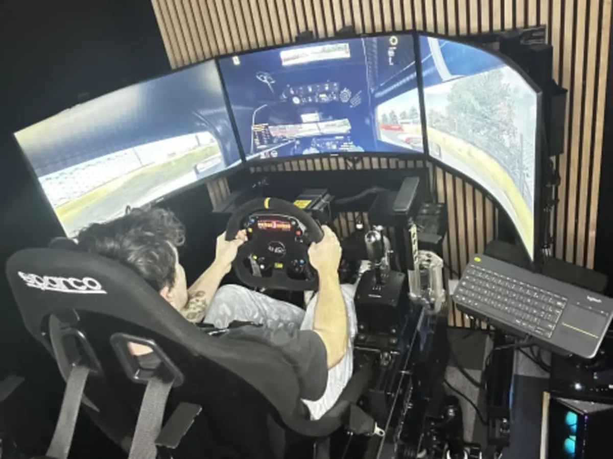 Simulateur  JCL pro de course au Mans (72)