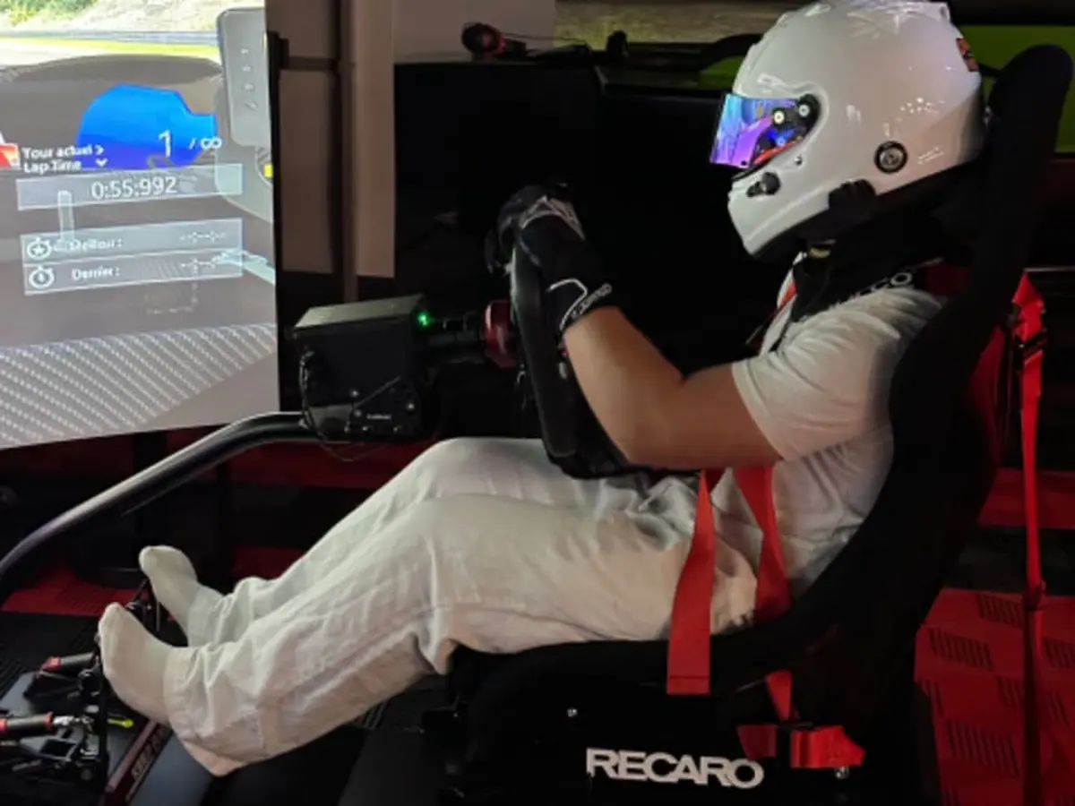 Simulateurs de pilotage GT & F1 à Eragny (95)