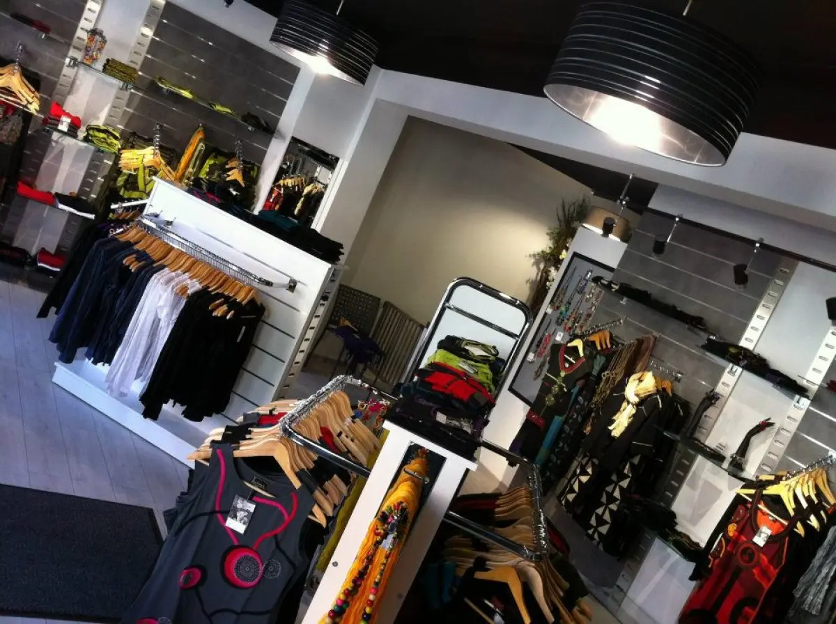 Située à proximité de la Tour du Bollwerk, la boutique Gaïa propose accessoires et prêt-à-porter pour femme