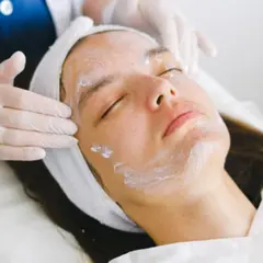 Soin du visage à Coubron (93)