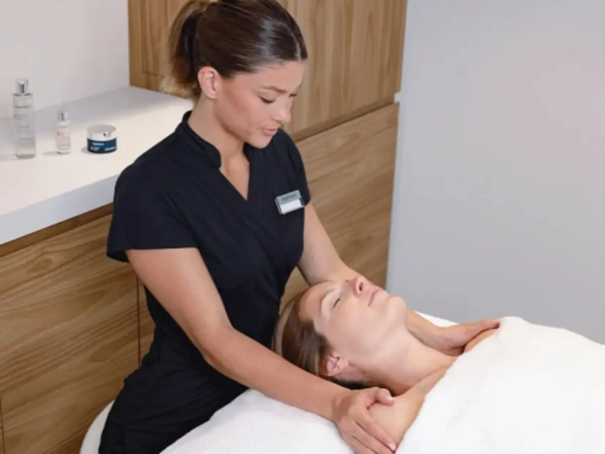 Soin du visage au Spa Algotherm Dermo Ocean à Nice (06)