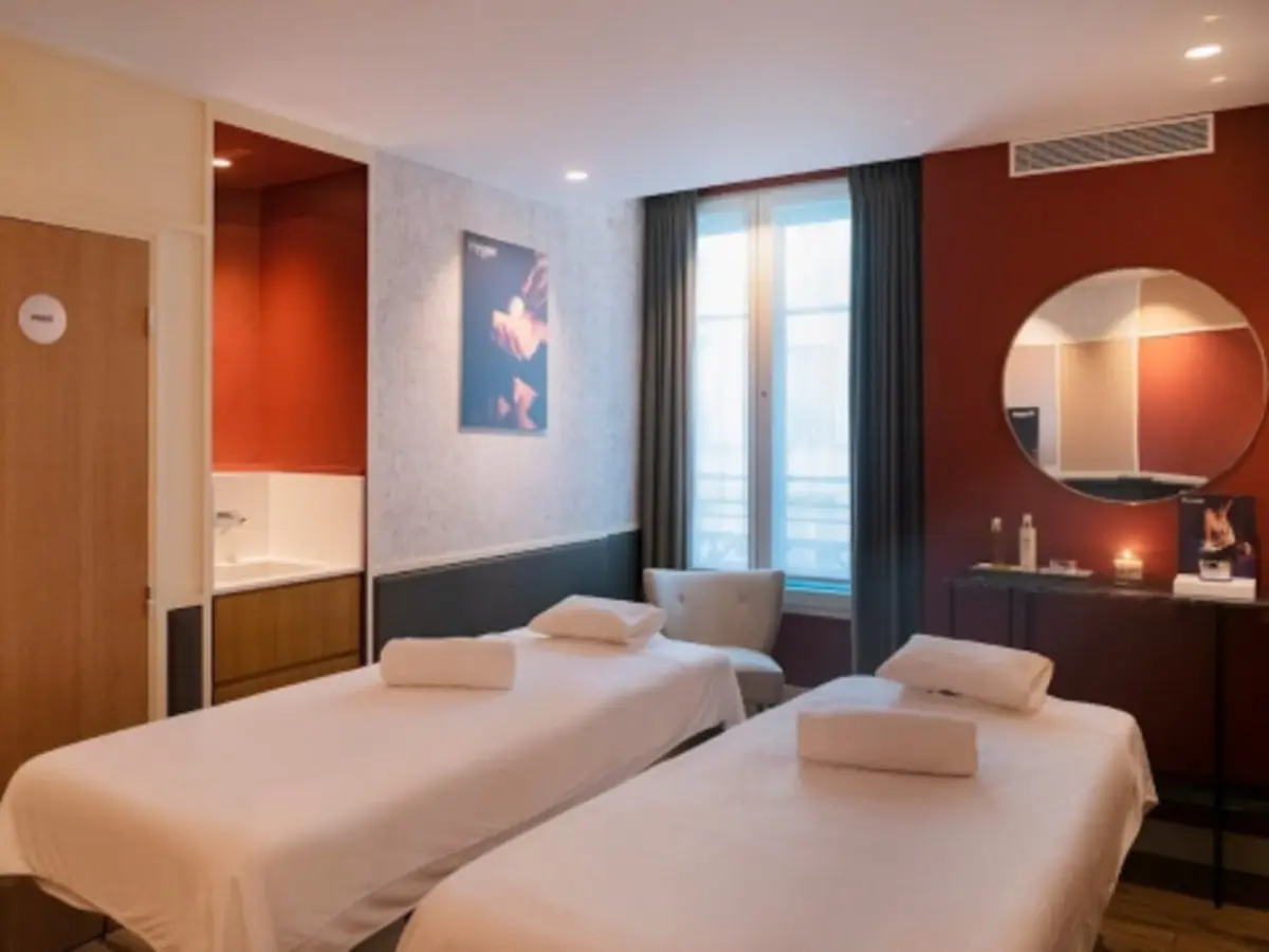 Soin du visage au Spa Hysope à Paris 8ème