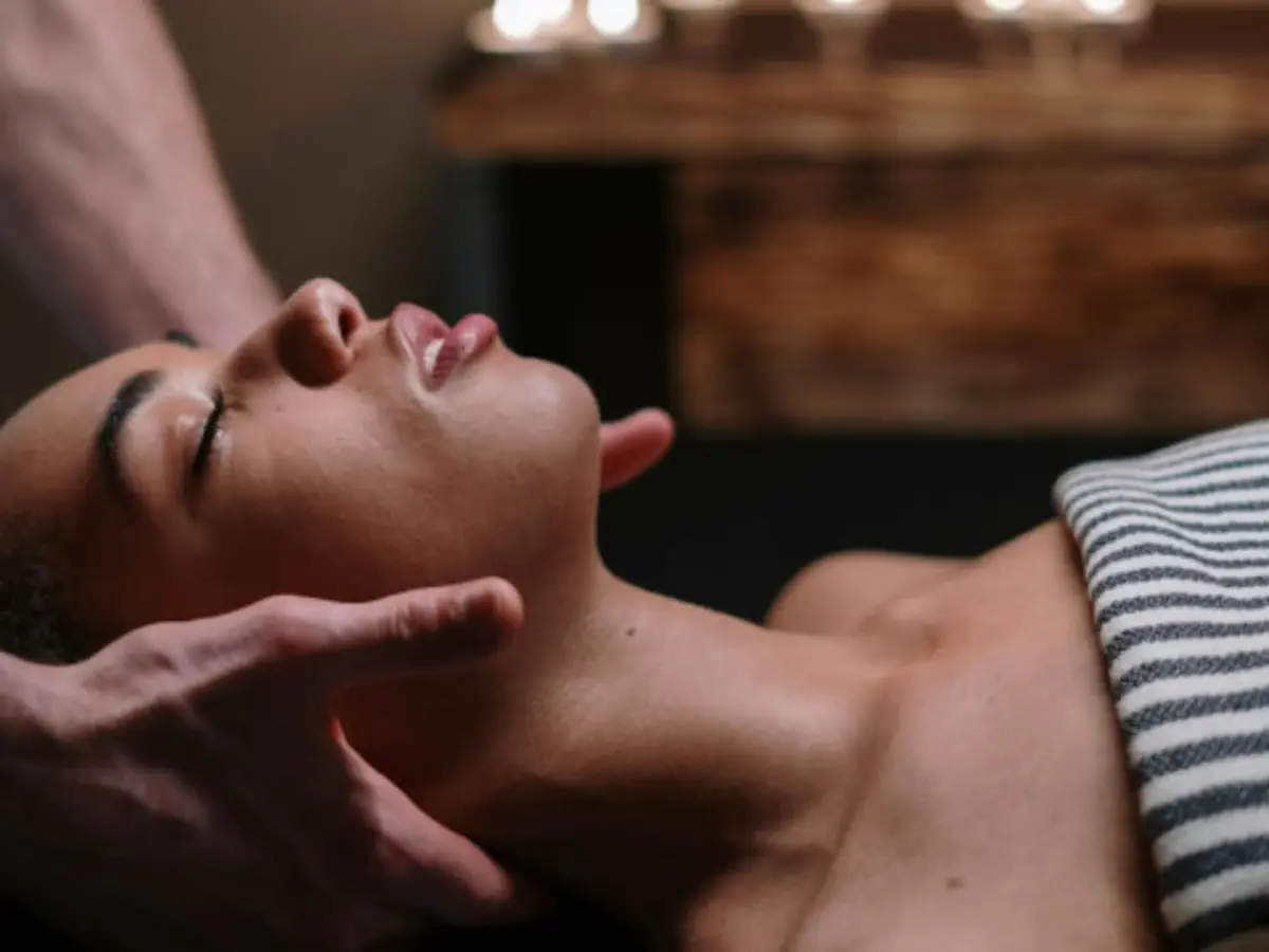 Soin du visage Kobido à l'Hôtel Jardins Secrets 5* à Nîmes (30)