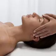 Soin visage Kobido à Rolleboise (78)