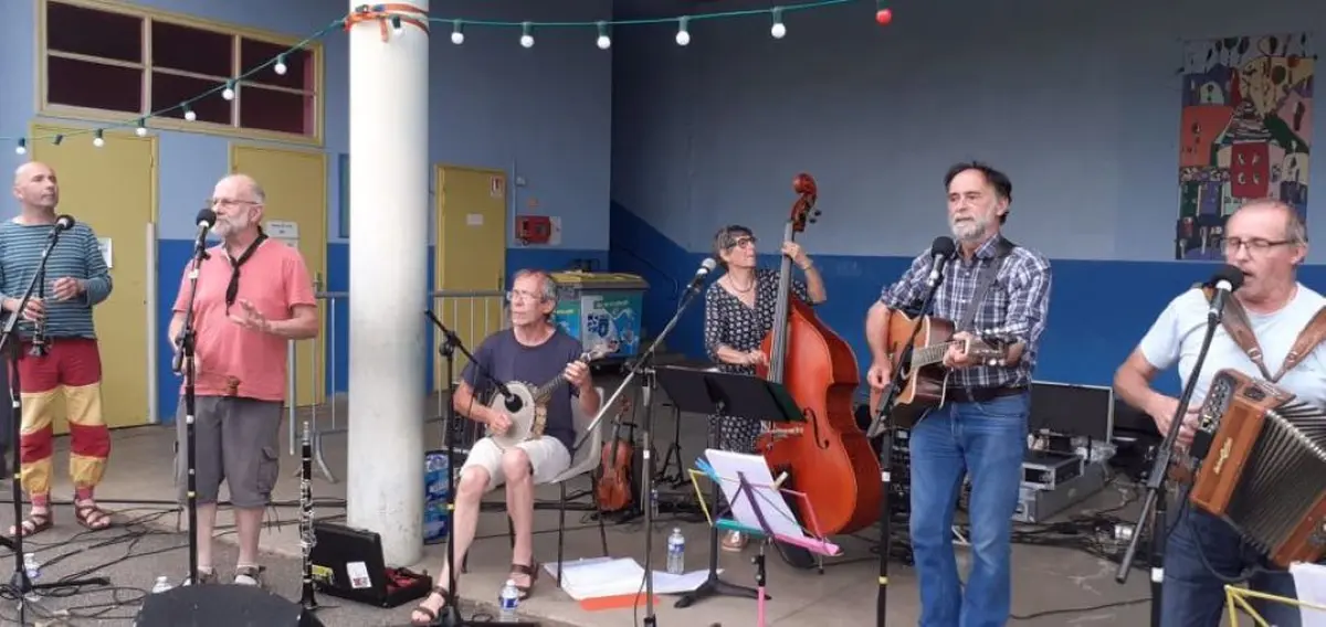 Soirée à l' Arrosoir Figeac : bal Trad l'air de rien