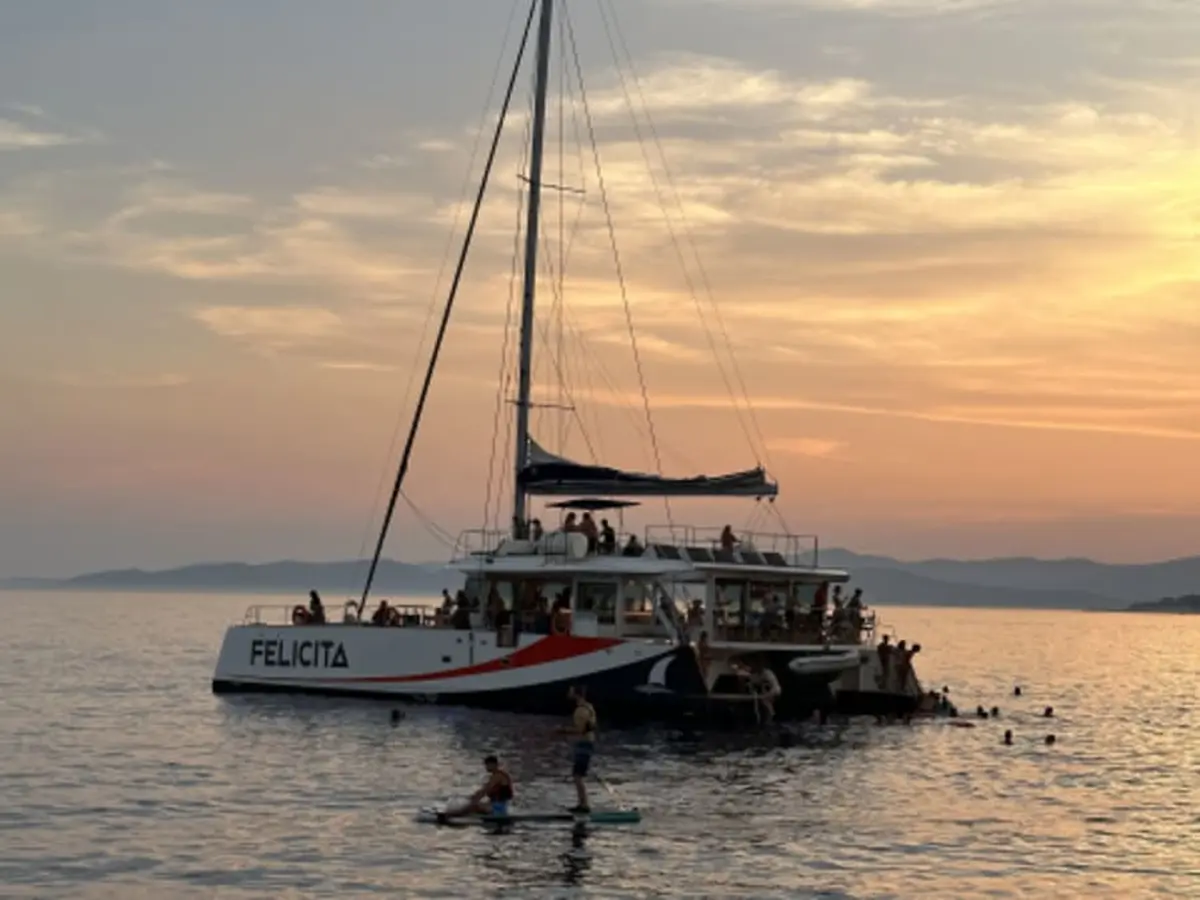 Soirée catamaran en mer depuis Saint-Raphaël (83)