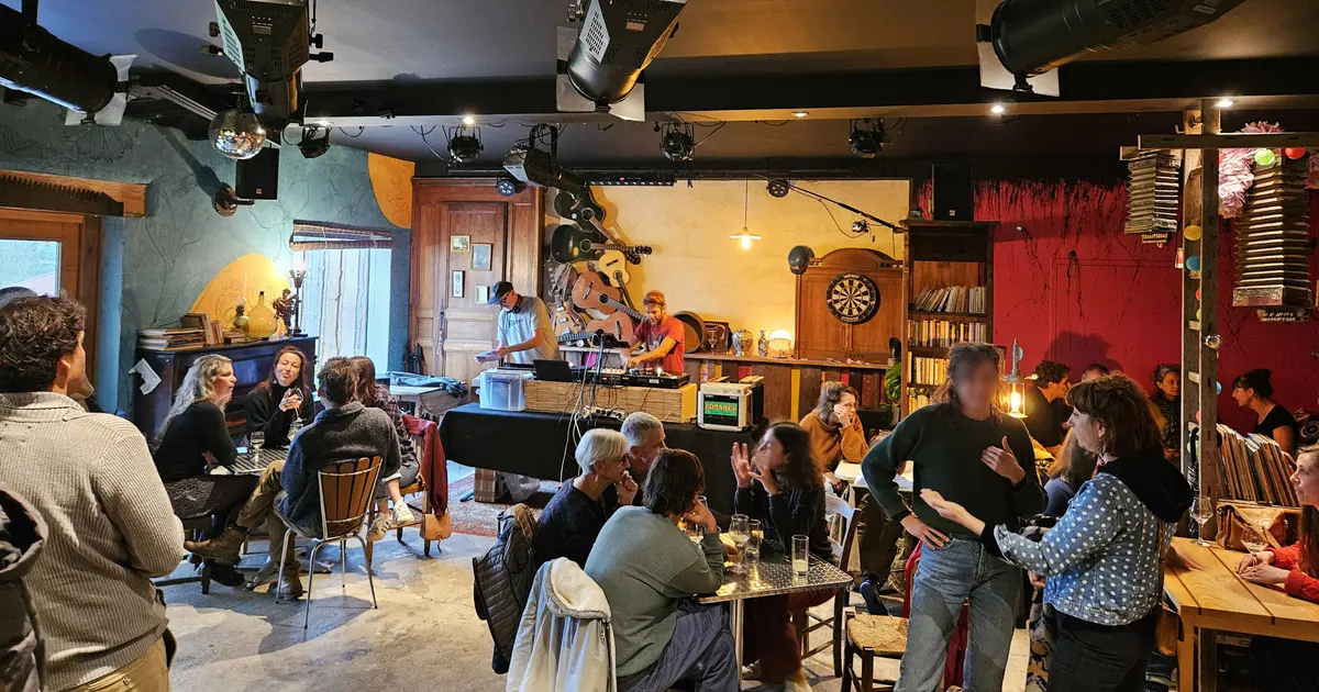 Soirée cirque et musique au Shack