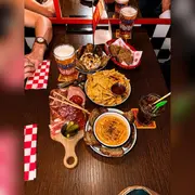 Soirée dans le meilleur bar à bière de Poissy!