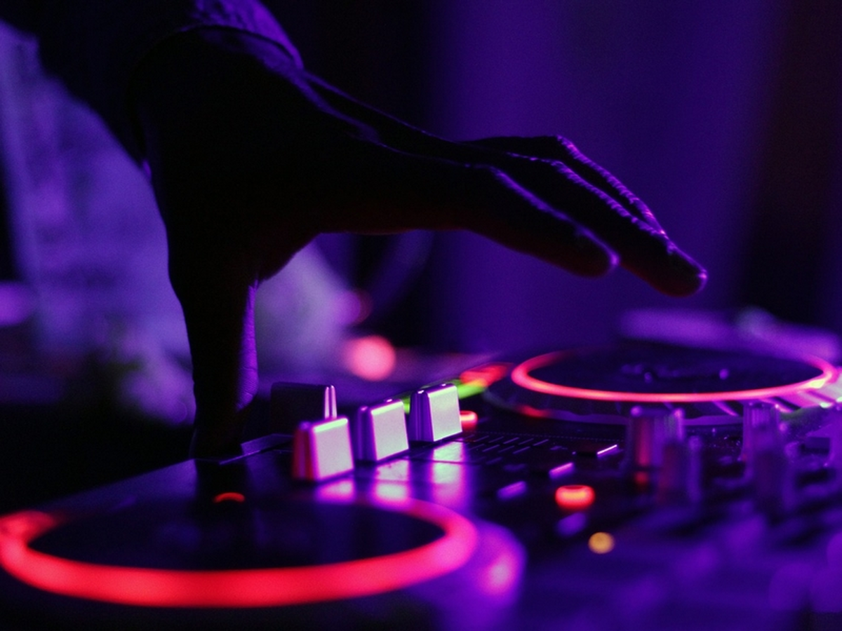 Soirée Electro swing & 80's chez Valley Bio