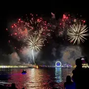 Soirée en catamaran dîner et feu d'artifice depuis Saint-Raphaël