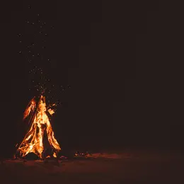 Soirée feu de joie, feu d'artifice