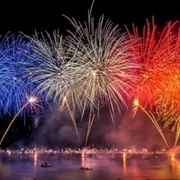 Soirée feux d'artifices à bord d'un voilier à Cannes (06)