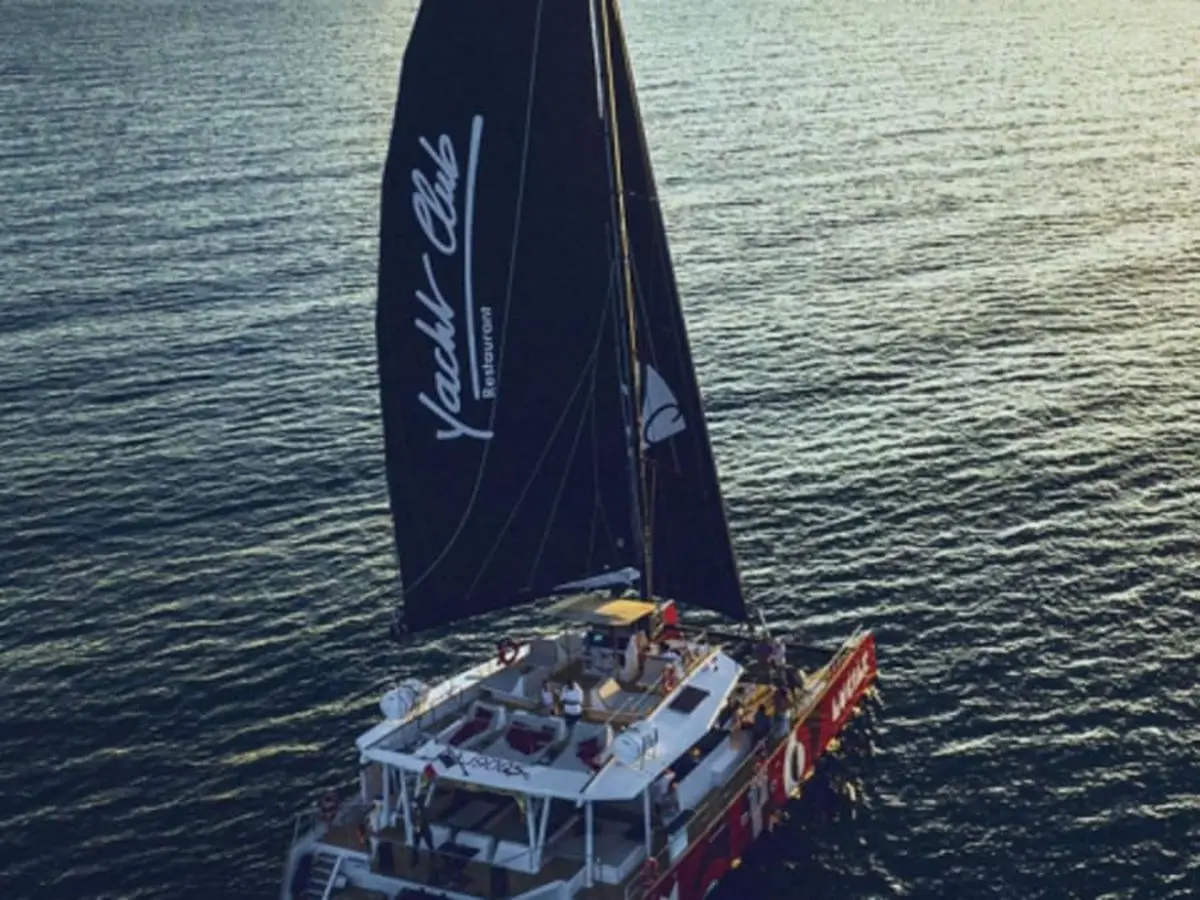 Soirée Love Boat Expérience en catamaran depuis La Grande-Motte