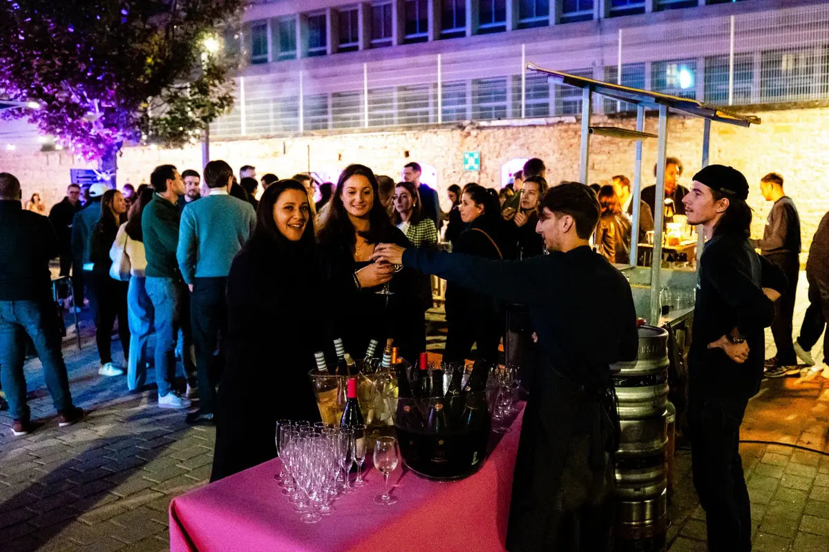 Soirée open air sur la terrasse de The People Lyon, aux Pentes de la Croix-Rousse