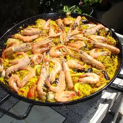 Soirée paella au camping des Roussilles