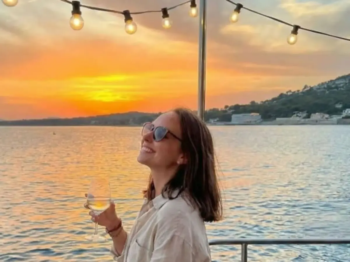 Soirée sunset guinguette en catamaran depuis Hyères