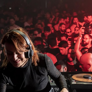 Soirée techno vinyle à Paris : Anika Kunst invitée par Dismal au Badaboum