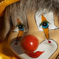 Solo de clown, auberge partagée et bal traditionnel