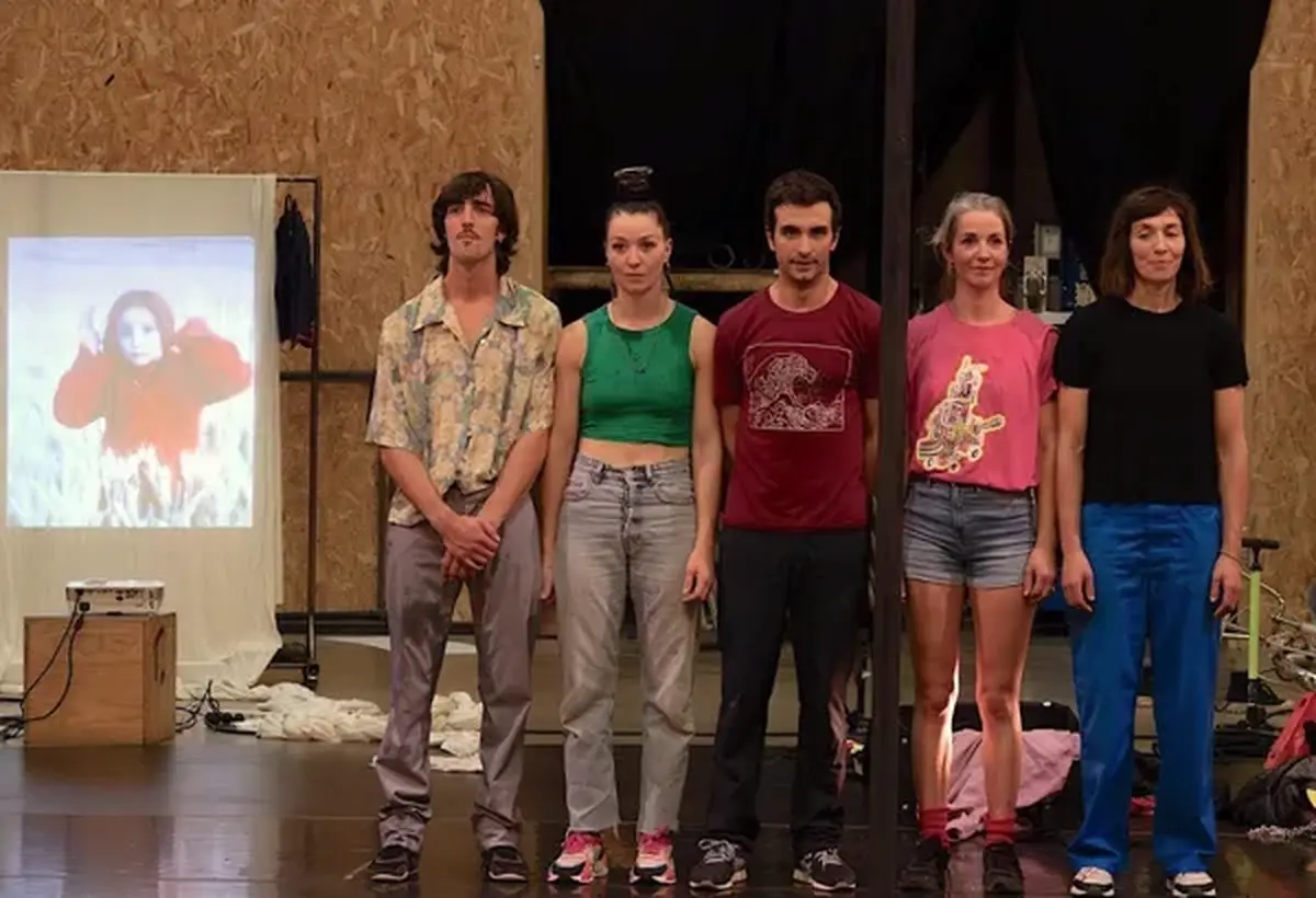 Sortie de résidence : La Famille Auzanneau