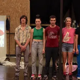 Sortie de résidence : La Famille Auzanneau