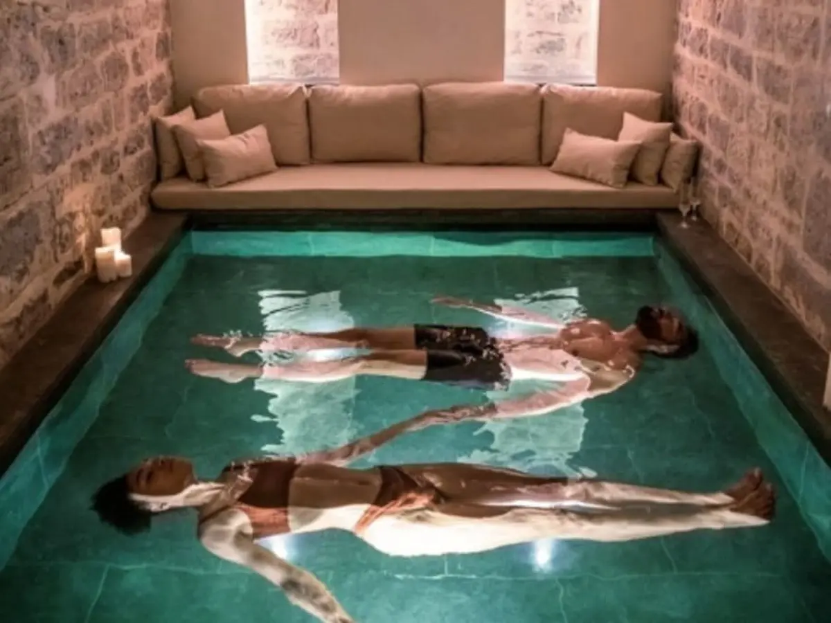 SPA Bassin d'eau salée en duo à Paris 7ème