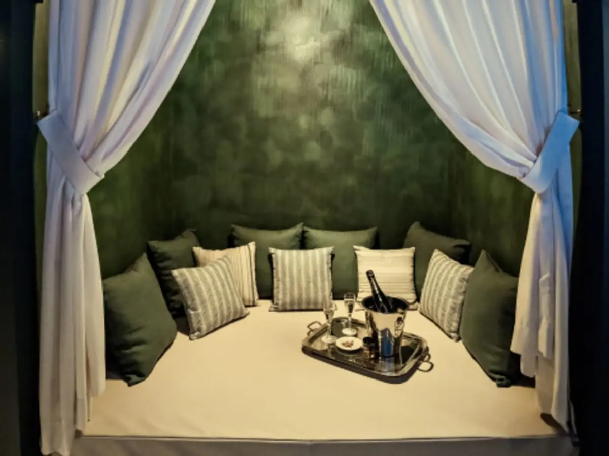 Spa & champagne à l'Hôtel Dusquene Eiffel 4* à Paris 7ème