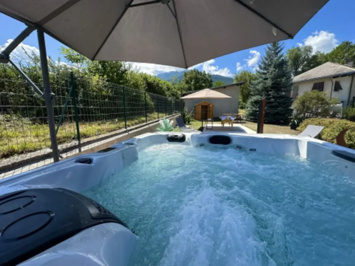 Spa privatif à Baratier (05)