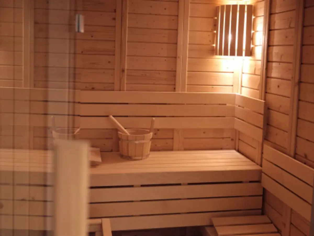 Spa privatif avec jacuzzi, hammam, sauna & mur de sel à Brunoy