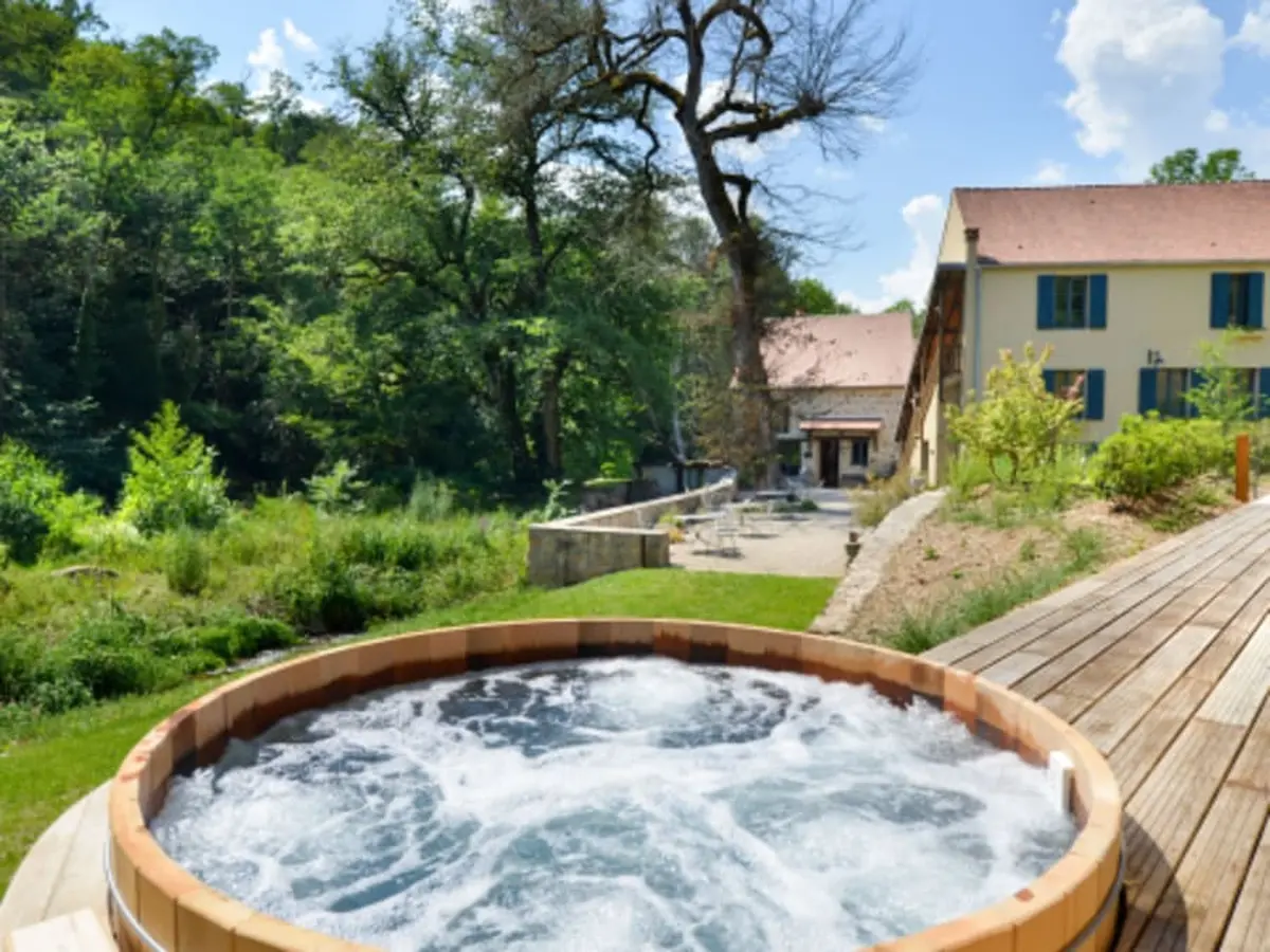 Spa privé & petit déjeuner au Moulin des Templiers (89)