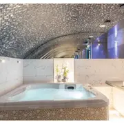 Spa,  sauna & hammam privatif à l'hôtel Secret de Paris**** 9ème