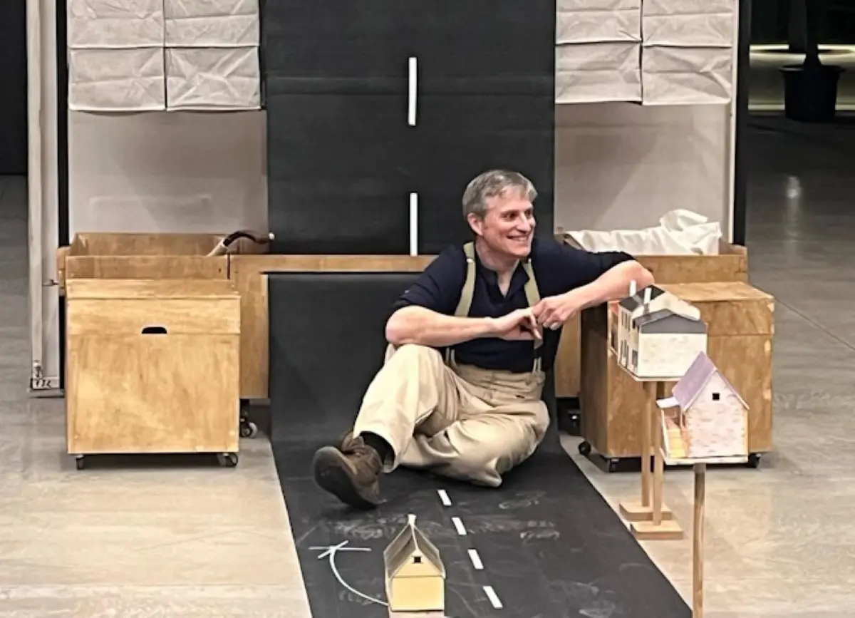 Spectacle à Cajarc, théâtre d'objet : La tournée