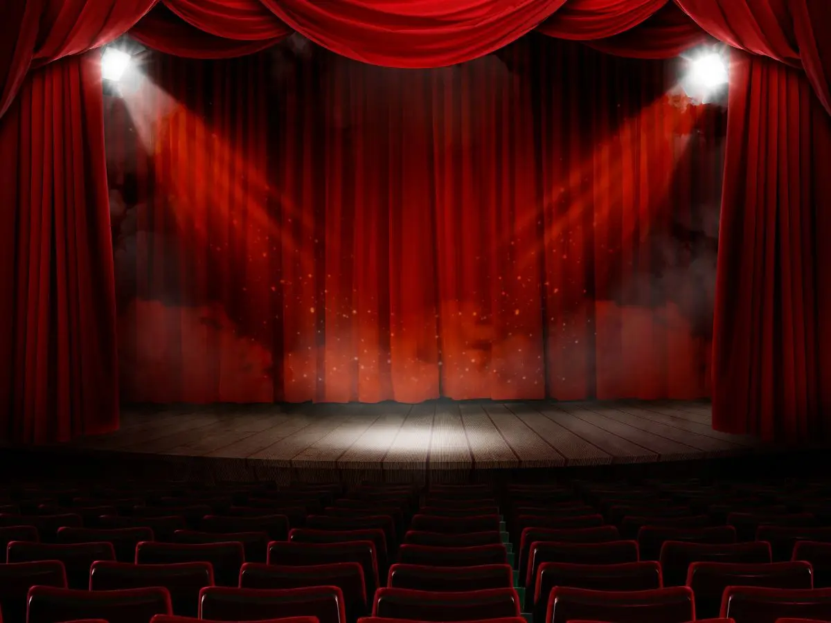 Spectacle cabaret avec la Revue Prestige