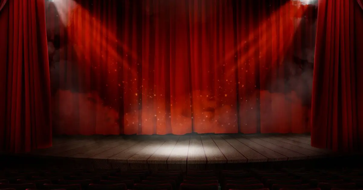 Spectacle cabaret avec la Revue Prestige