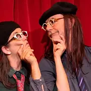 Spectacle - Cartons pleins