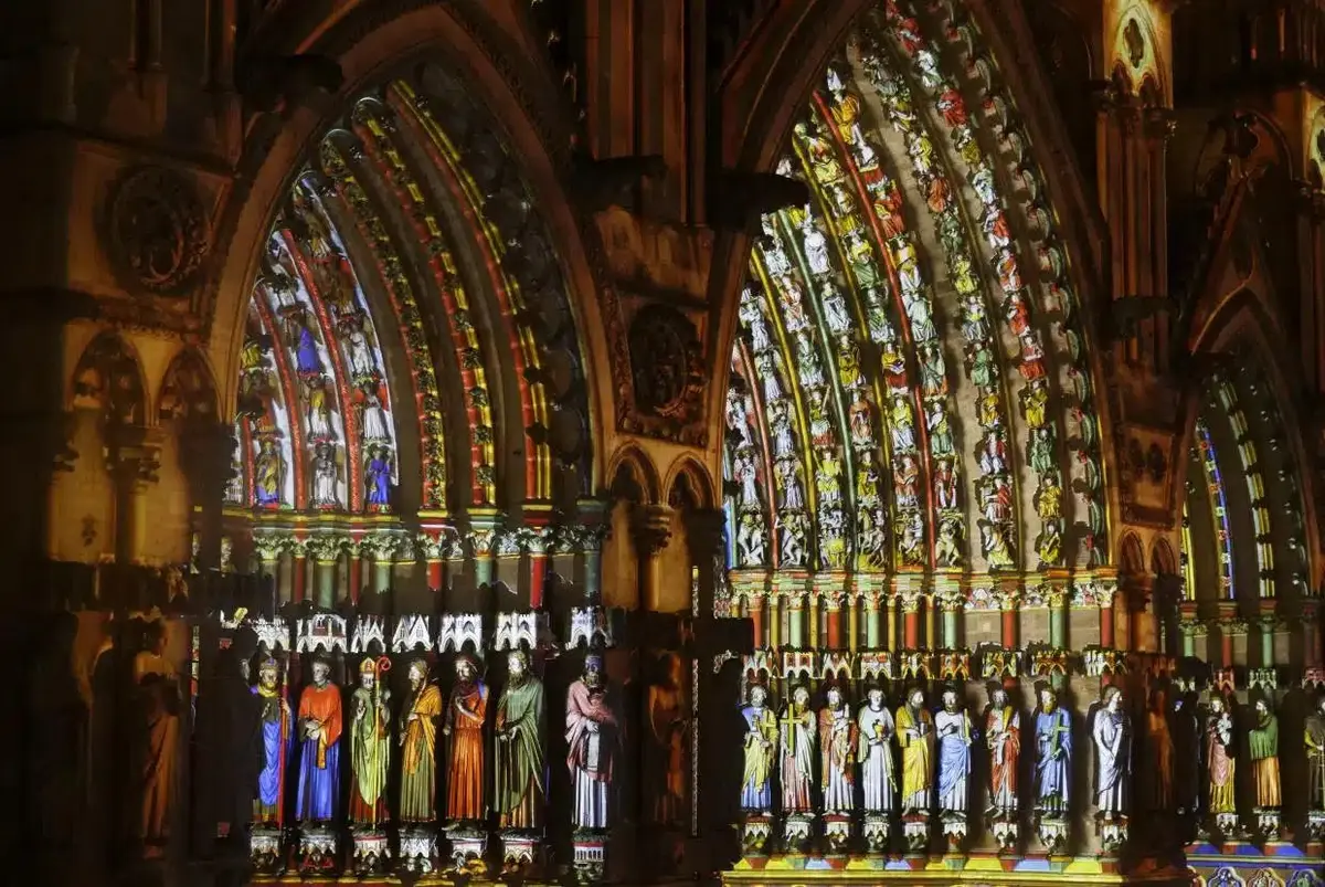 Spectacle Chroma, l'Exp&eacute;rience Monumentale &agrave; la Cath&eacute;drale d'Amiens