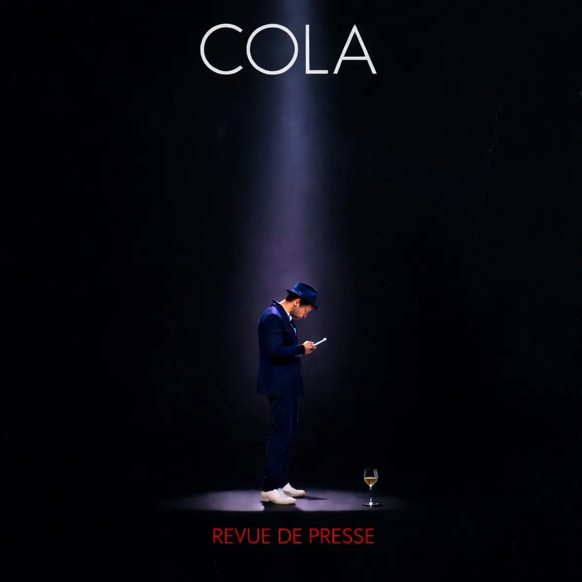 Spectacle  'Cola, Revue de Presse'