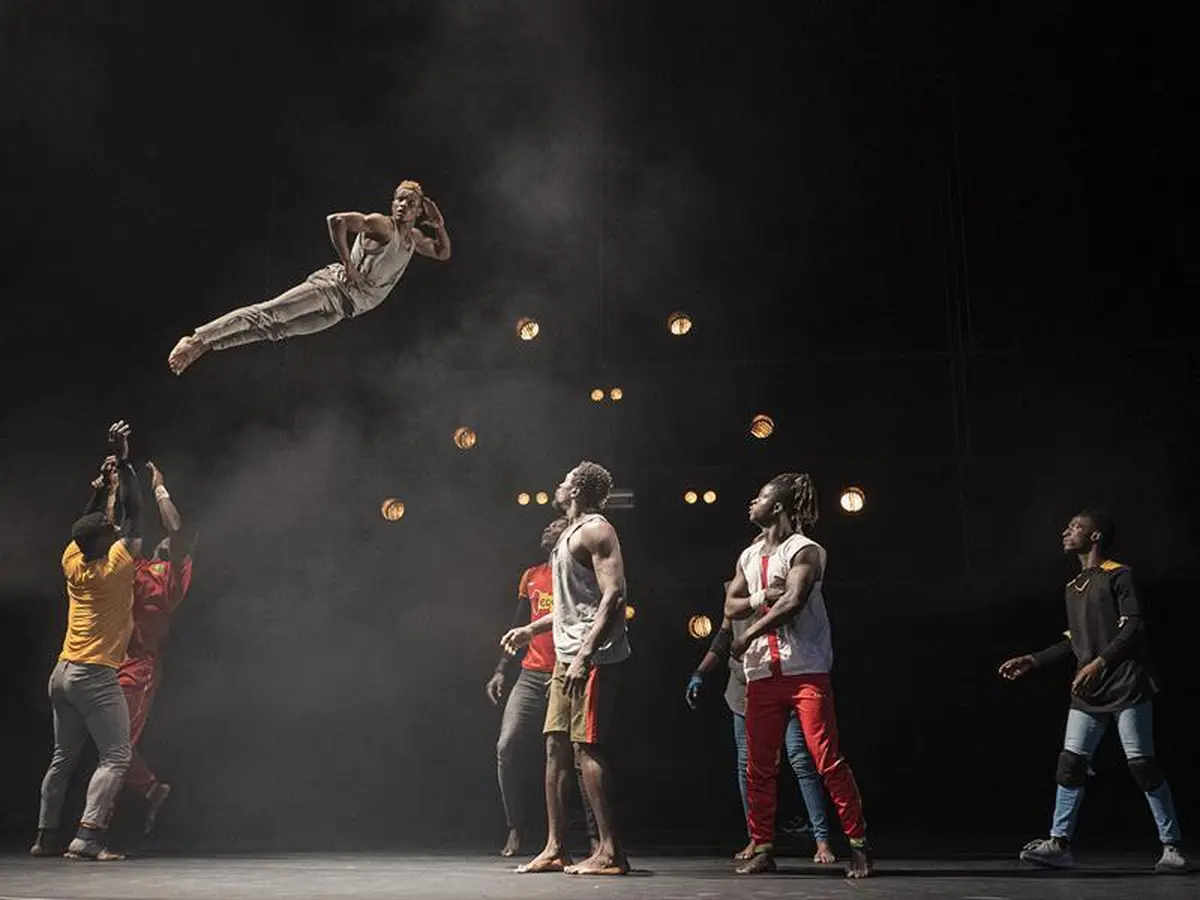 spectacle de cirque : Yé ! (L'eau)