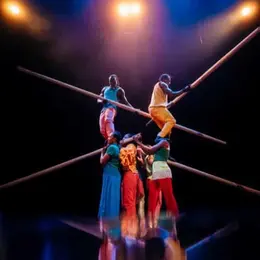 Spectacle de cirque : Yongoyély