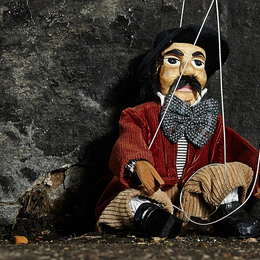 Spectacle de marionnettes et théâtre d'objets