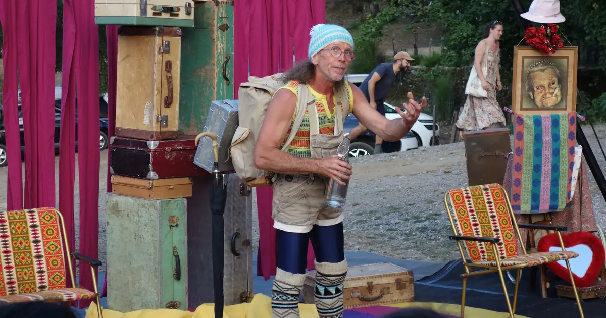 Spectacle De Monsieur Bû