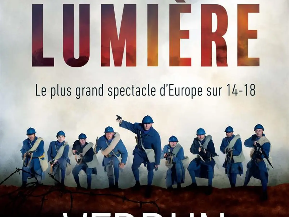 Spectacle des Flammes à la Lumière