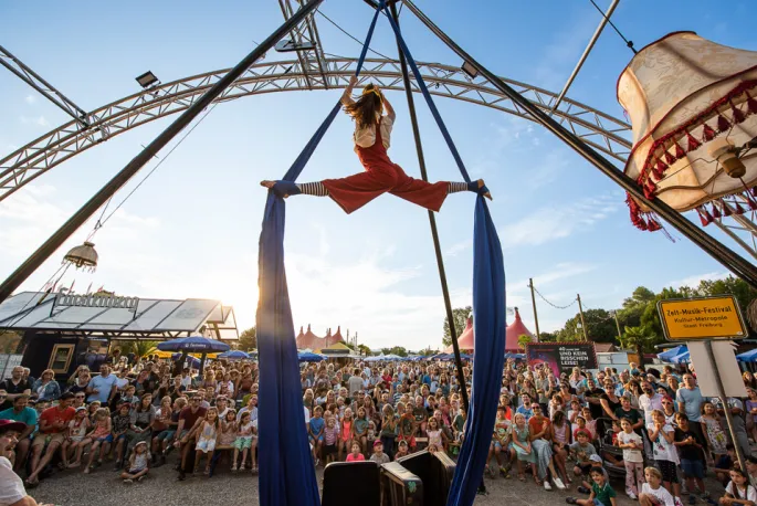 Spectacle : Ex!t  de la compagnie Circ’onirico