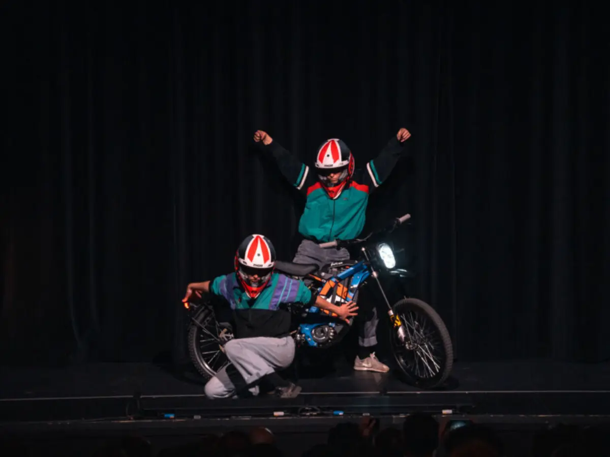 Spectacle - Fabulation