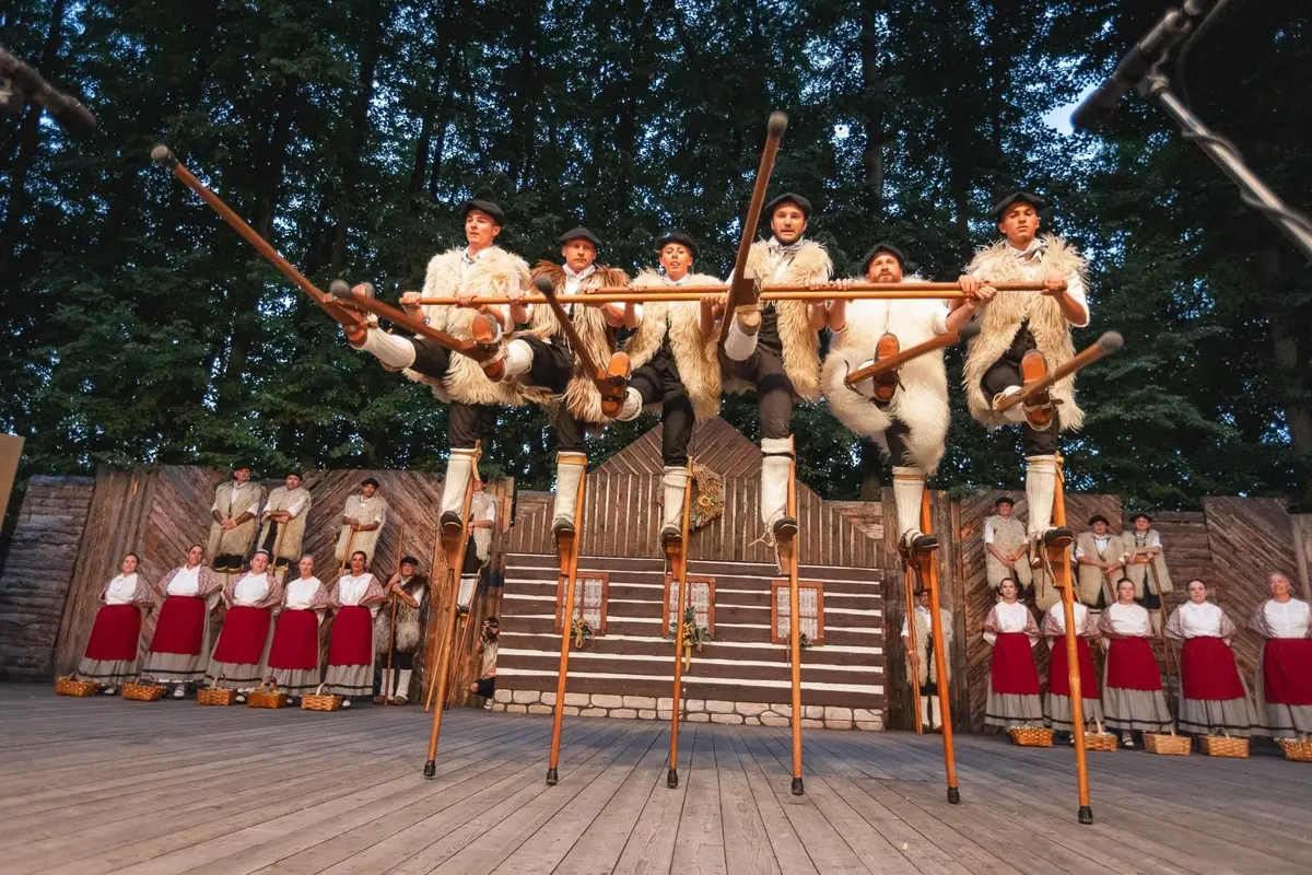 Spectacle folklore Lous Crabots