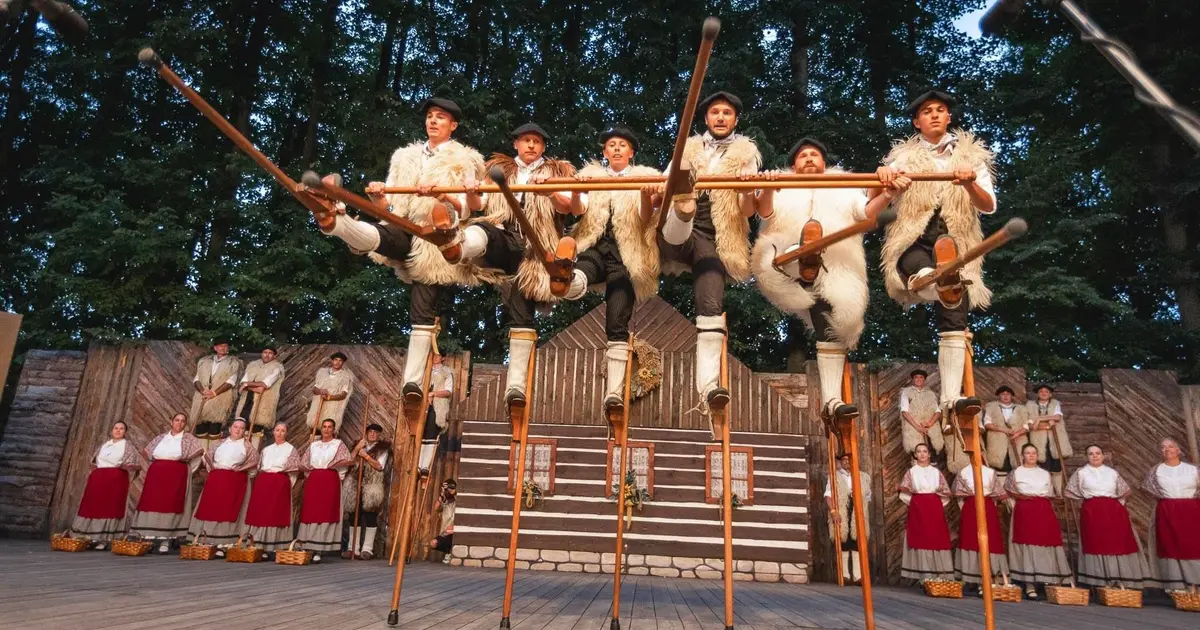 Spectacle folklore Lous Crabots
