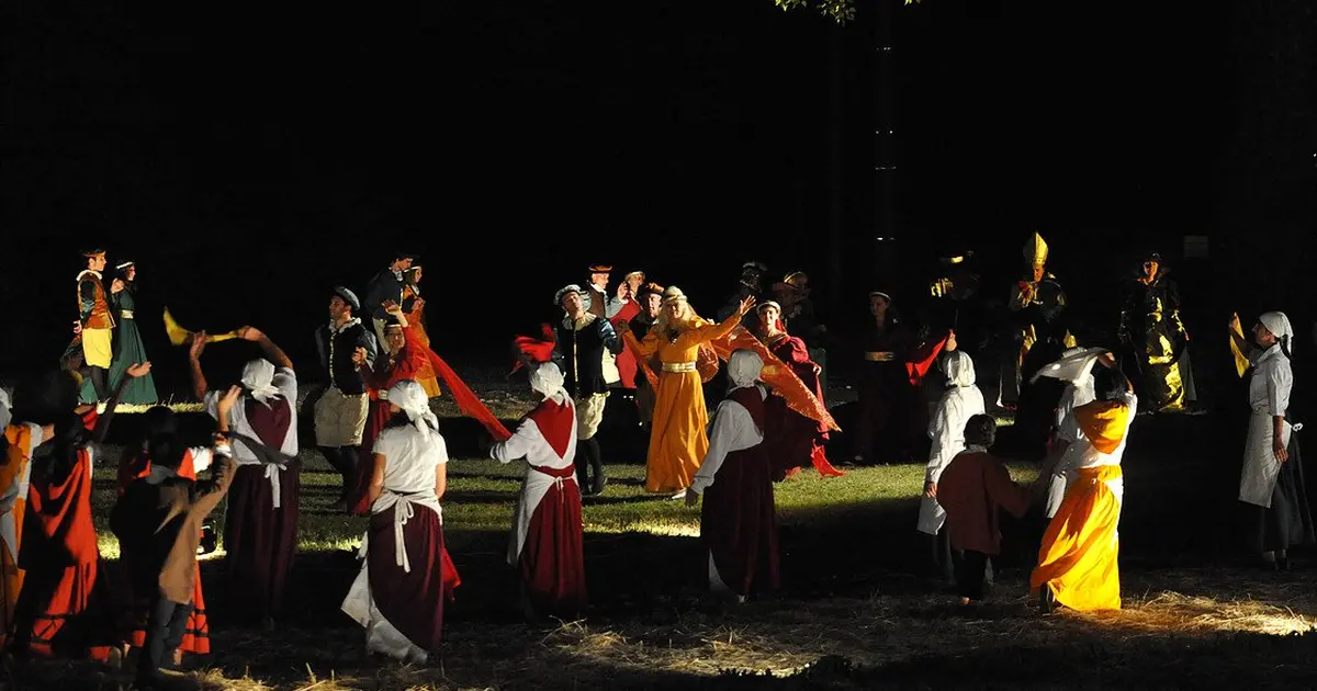 Spectacle historique son et lumière Le Chemin des Mémoires