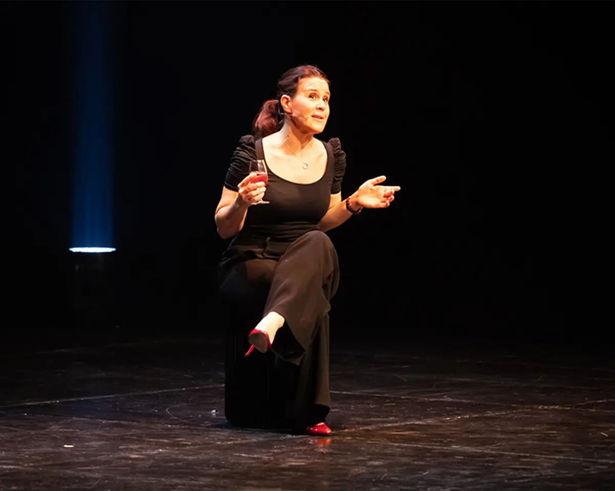 Spectacle humour Antonia de Rendinger,  Scènes de corps et d'esprit